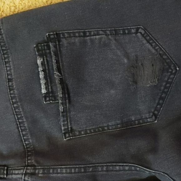 BDG Black Denim Distressed Scrunch Ankle Jeans Size 27 - Picture 9 of 11